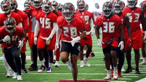 Bucs relying on youth at defensive back in 53-man roster projection ...