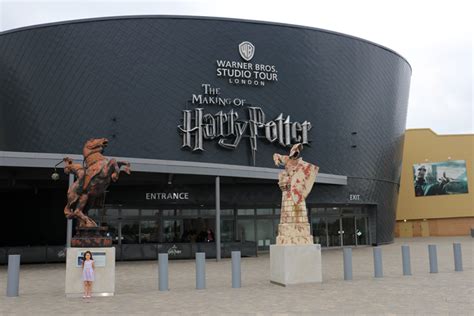 Harry Potter Theme Park Opening in Tokyo - hobbylink.tv