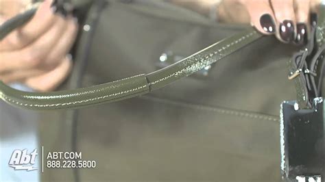 Tumi Voyageur Collection Q-Tote Overview - YouTube