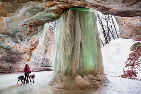 Behold the Beauty of Starved Rock in Winter – Chicago Magazine