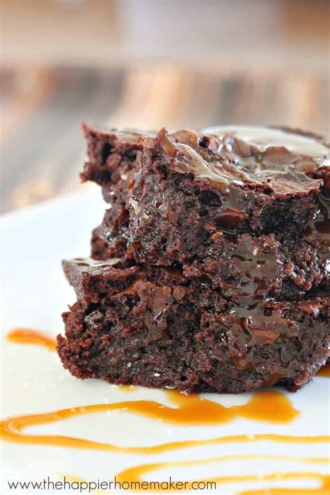 Easy Caramel Brownies | The Happier Homemaker