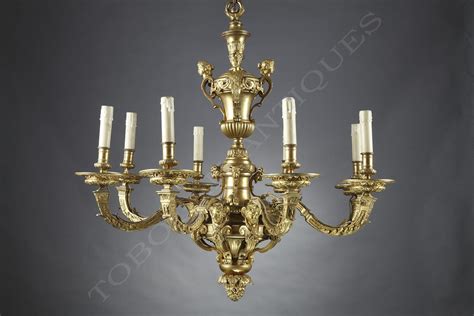 Lustre "Mazarin" - Style Louis XIV en bronze doré et ciselé à huit bras