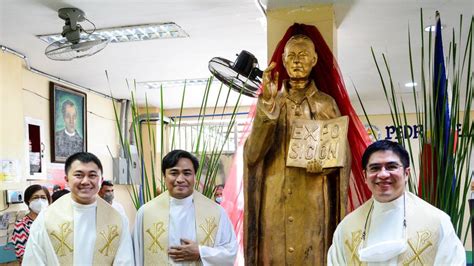 Manila Cathedral Fathers Unveil Statue of Padre Pedro Pelaez