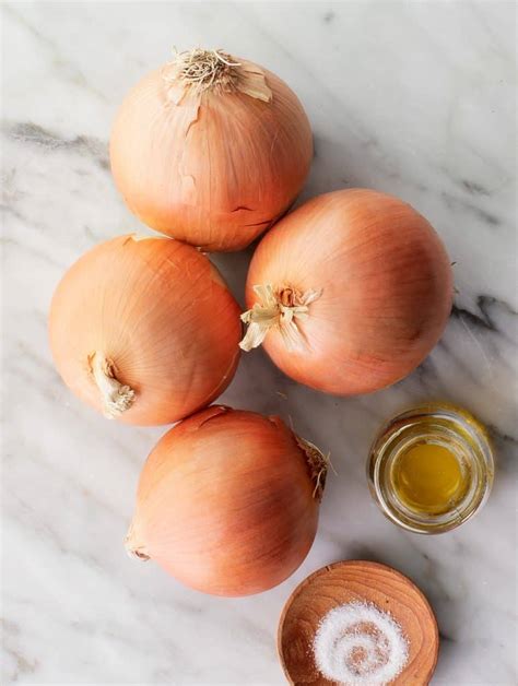 Caramelized Onions Recipe - Love and Lemons