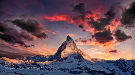 Photo of the Matterhorn, Valais , Switzerland [2048x1152] (From /r/Schweiz) : wallpapers