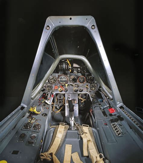 Focke-Wulf Fw 190 F-8- cockpit Luftwaffe Planes, Wwii Aircraft, Model Aircraft, Fighter Aircraft ...