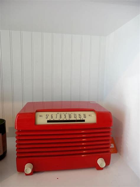 Pin by Teresa Williams on Radios | Vintage radio, Antique radio, Old radios