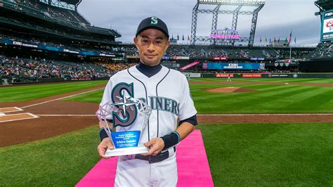 Ichiro is back Mariners, Ichiro suzuki, Seattle mariners - oggsync.com