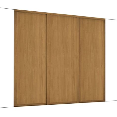 3 x 610mm Spacepro Shaker Oak Panel Sliding Doors for an opening width 1680mm