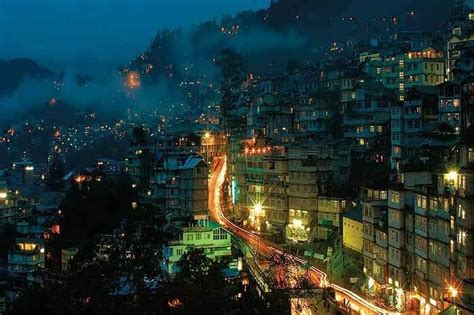 Gangtok | Gangtok Travel Guide | Gangtok Tourism | Places to Visit in Gangtok