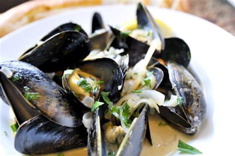 Perfect Steamed Mussels Recipe