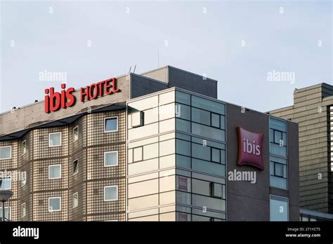 Ibis Hotel logo on the Ibis Amsterdam Centre, Amsterdam Stock Photo - Alamy