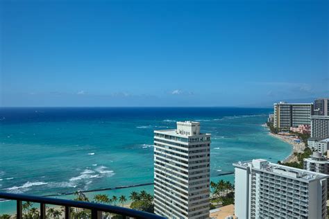 Waikiki Oceanfront Hotel on Oahu | Waikiki Beach Marriott Resort & Spa