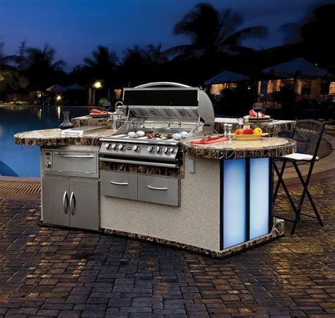 Beautiful Portable Outdoor Kitchen Islands | Small patio kitchen ideas ...