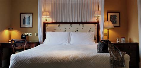 Luxury Hotel Rooms in London | Best Family Rooms Central London - Roseate House London