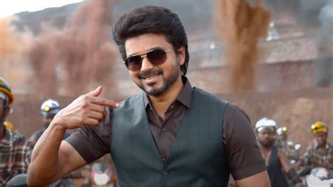 Is Thalapathy Vijay earning Rs 200 crore per film? Here's the truth ...