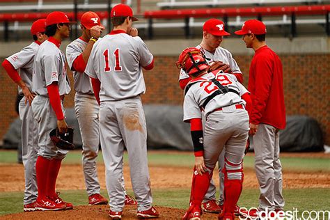 UC-Baseball-YSU-16 | The University of Cincinnati baseball t… | Flickr