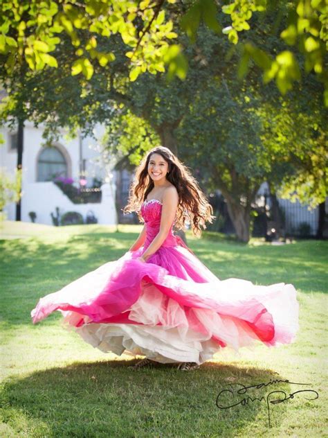 f428c1f825c637c69196eda80734c4ab.jpg 720×960 pixels | Quinceanera photoshoot, Quinceanera ...