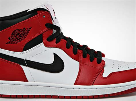 Air Jordan 1 High - White - Varsity Red - Black | Official Images - SneakerNews.com