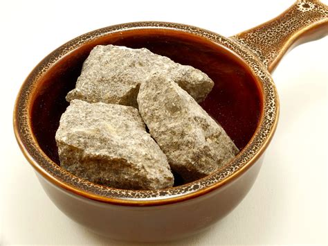 Gum Benzoin, Whole Pieces – Lhasa Karnak Herb Company