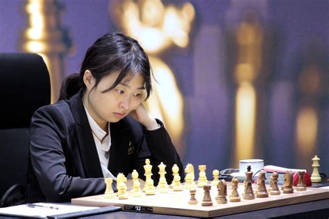 Women's World Chess Championship: Ju Wenjun Strikes 1st - Chess.com