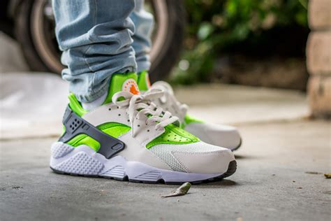 Nike Air Huarache Action Green Review