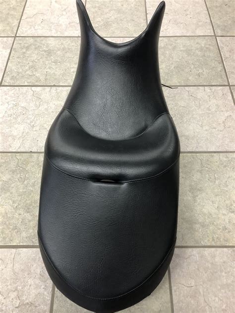 Victory Motorcycles Stock Cross Country Seat - 2684744 for Sale in Griswold, CT - OfferUp