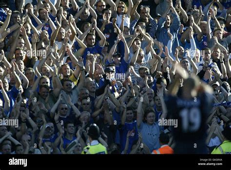 Pompey fans salute the teams Stock Photo - Alamy