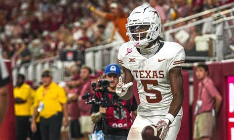 Texas WR Adonai Mitchell is expected to enter NFL draft