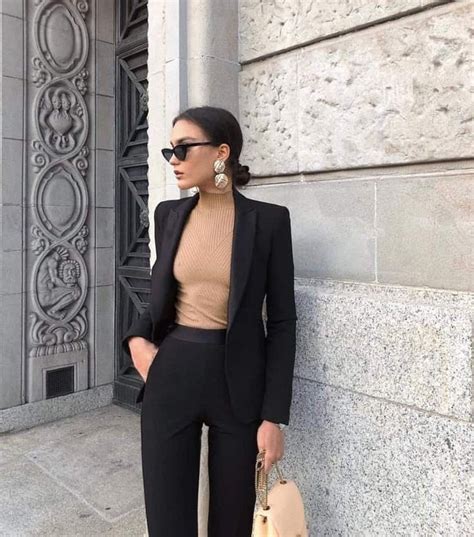 ARE WOMEN BETTER BOSSES? | Professional outfits, Girl boss outfit, Classy outfits