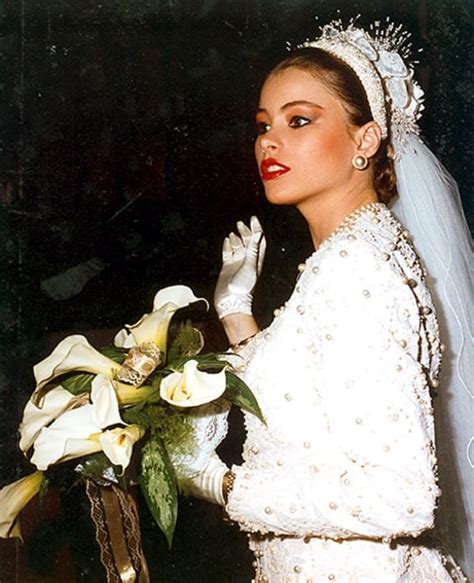 Sofia Vergara's Wedding Photos From When She Was 18: Vintage Photos ...