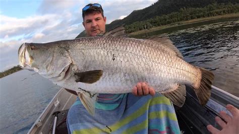 BIG PETER FAUST BARRAMUNDI SURFACE FISHING - YouTube