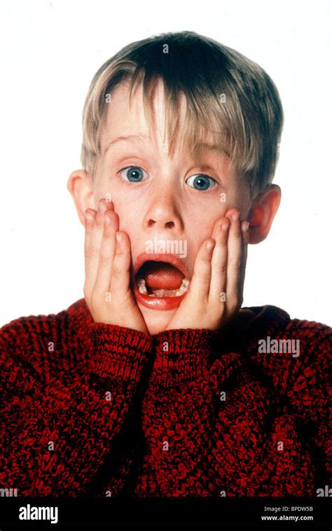 Home Alone Macaulay Culkin High Resolution Stock Photography and Images - Alamy