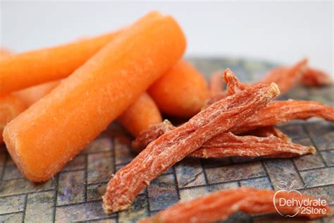 How to Dehydrate Carrots: Dehydrator Guide with Pictures!