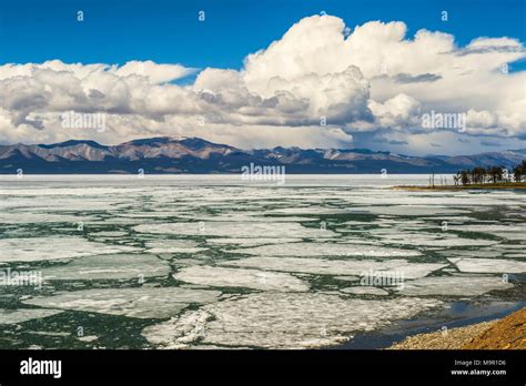 Frozen Khuvsgul Lake in winter, Mongolia Stock Photo - Alamy