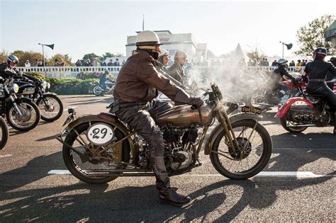 Goodwood Revival will open with a parade of up to 200 motorcycles | GRR