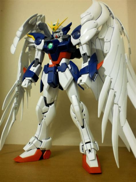 MG 1/100 Wing Gundam Zero Custom | Bandai gundam models kits premium ...