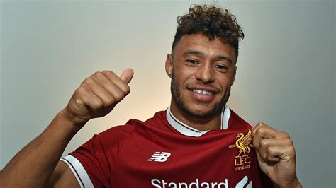 Alex Oxlade-Chamberlain Included in Liverpool UCL Knockout Round Roster