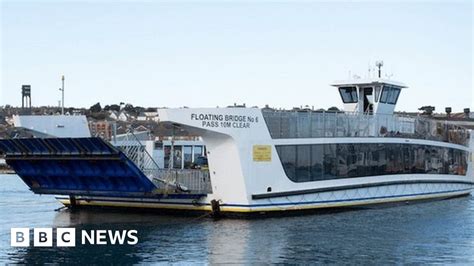 Cowes Floating Bridge: Ferry suspended due to electrical fault - BBC News