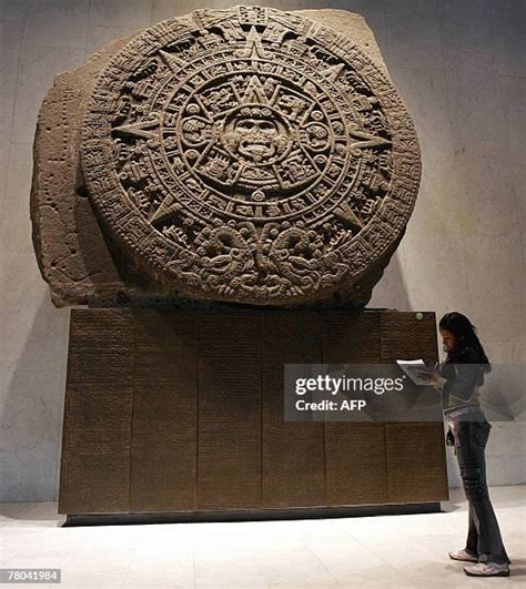 Aztec Calendar Photos and Premium High Res Pictures - Getty Images