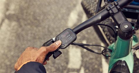 Electric Bikes with Throttle: 9 Best Throttle-Controlled E-Bikes