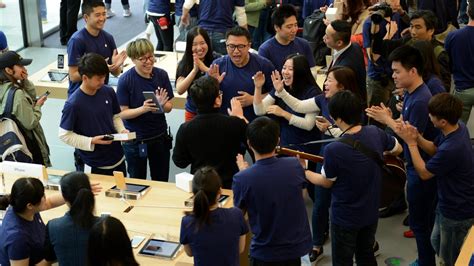 China passes US to become Apple's biggest iPhone market - CNET