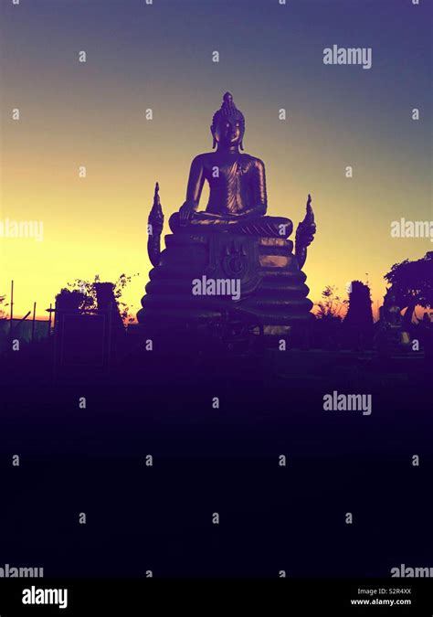 Sunset at the temple Stock Photo - Alamy