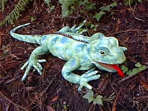 Iguana & Gecko - The Puppet Gallery