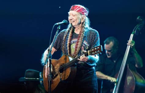 Willie Nelson Tickets