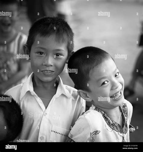 Cheeky Vietnamese children at play Stock Photo - Alamy