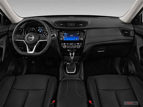 2017 Nissan Rogue Hybrid Interior | U.S. News & World Report