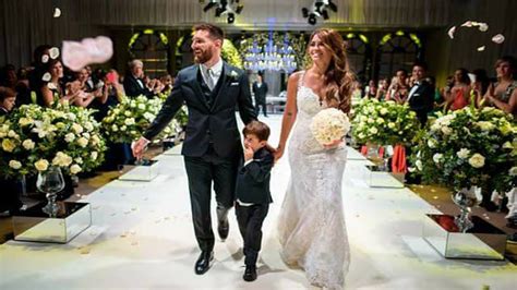 Lionel Messi And Antonella Wedding Beautiful Moments 2017 - YouTube