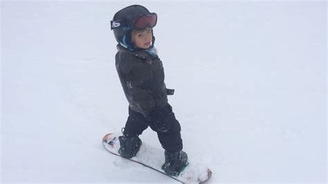 Teaching Children To Snowboard: Part 1 - YouTube