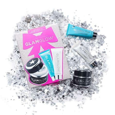 30 Makeup Gift Sets So Good, You’ll Want to Buy One for Yourself | Glamglow, Makeup gift sets ...